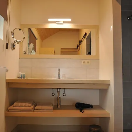Knotwilgenhoeve فندق مبيت وإفطار 4*